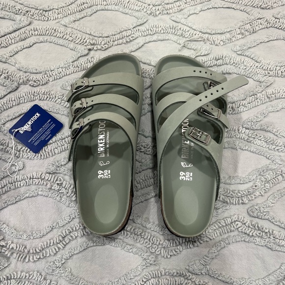 Birkenstock Shoes - BNWT sandals